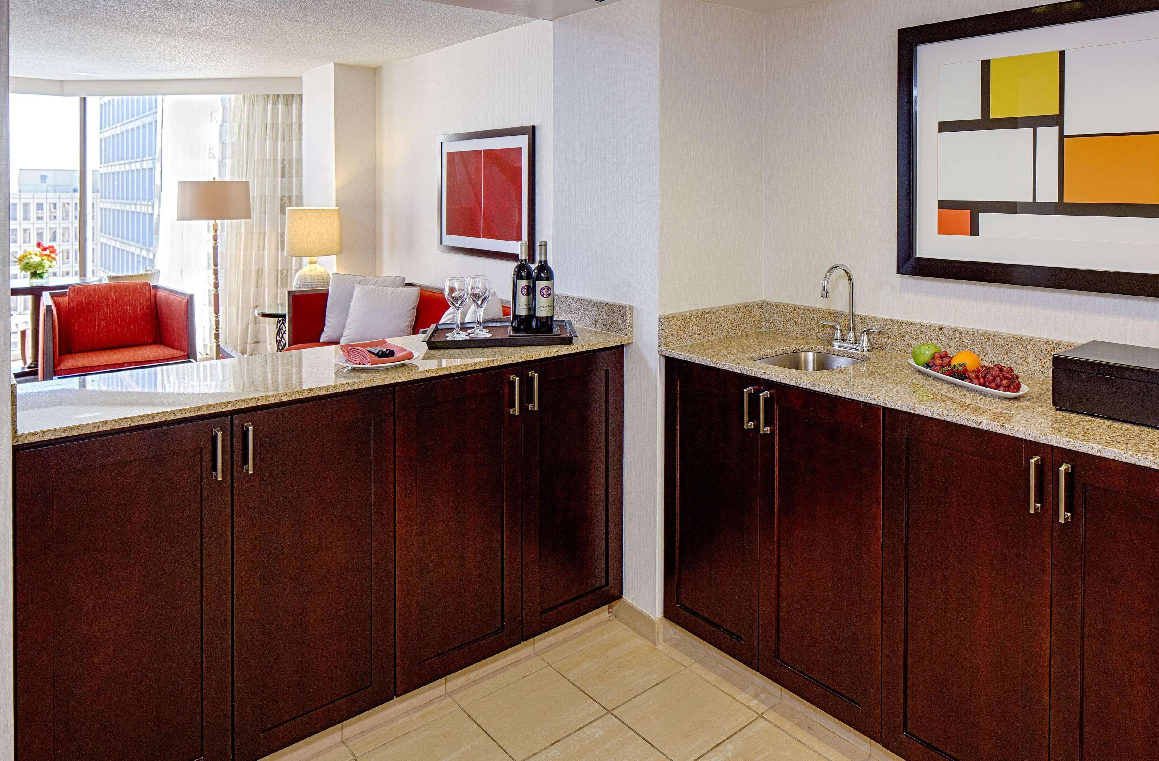 Doubletree By Hilton Greenway Plaza