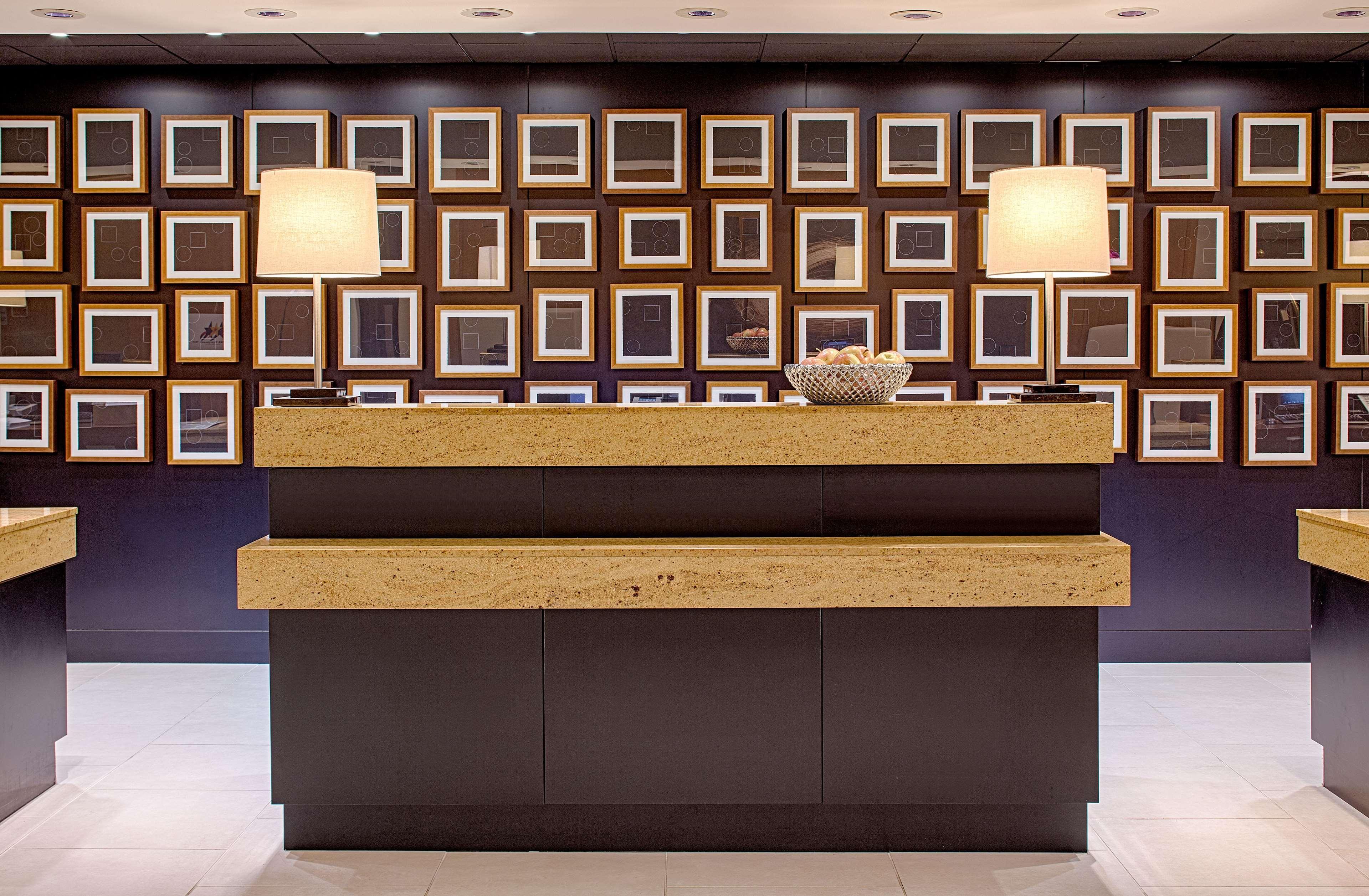 Doubletree By Hilton Greenway Plaza Hotel