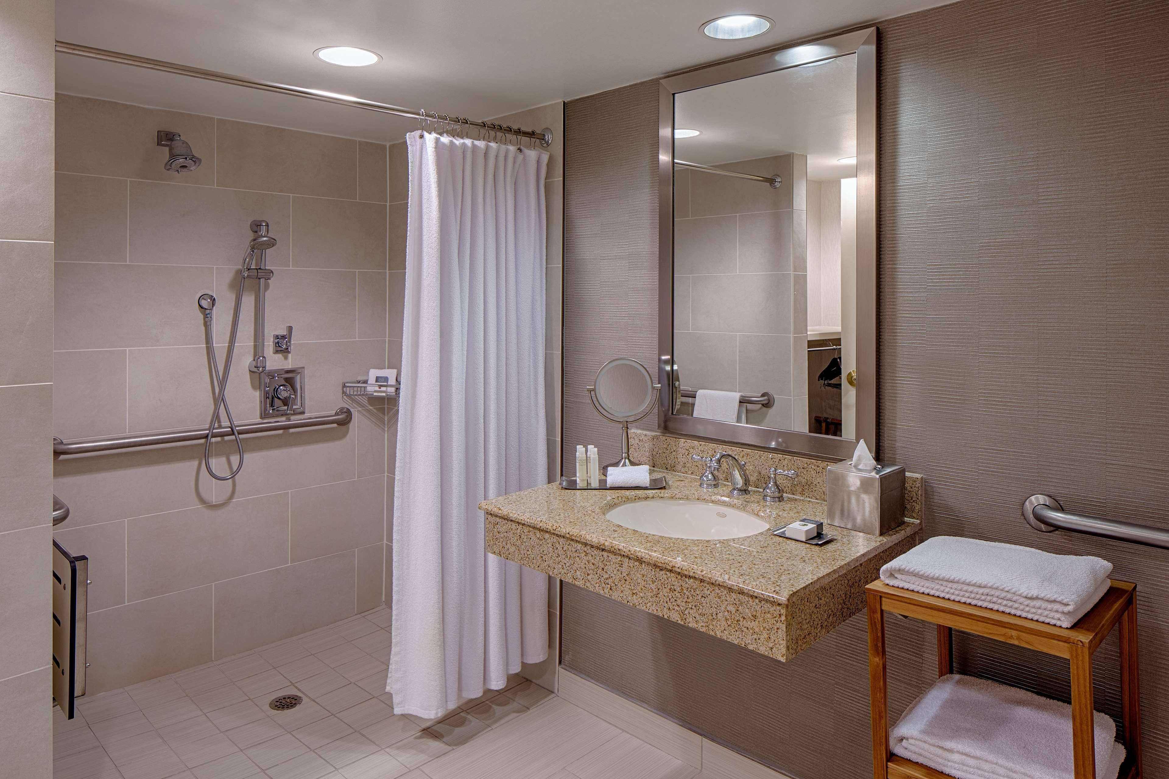 Doubletree By Hilton Greenway Plaza Hotel Houston