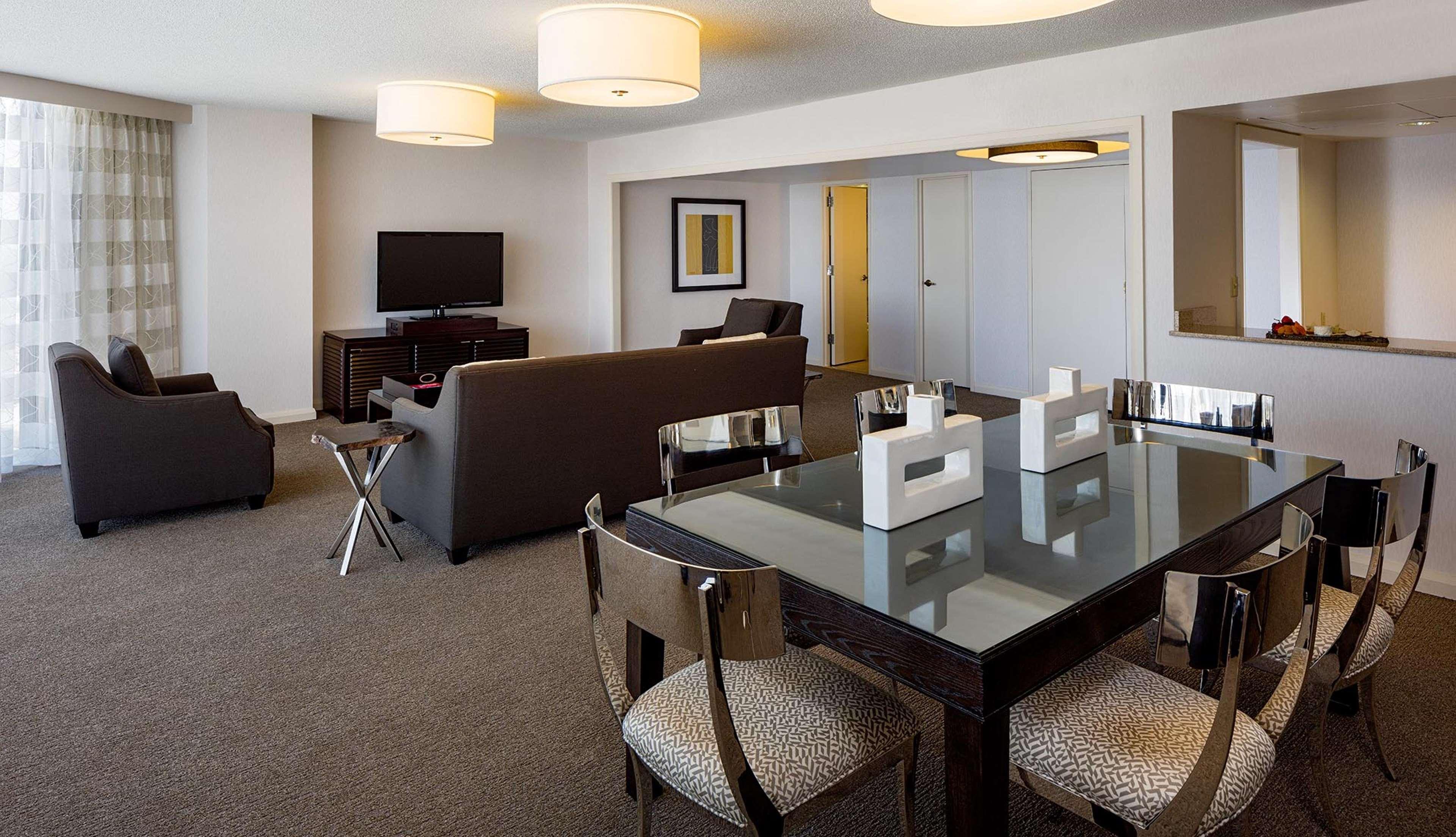 Hotel Doubletree By Hilton Greenway Plaza