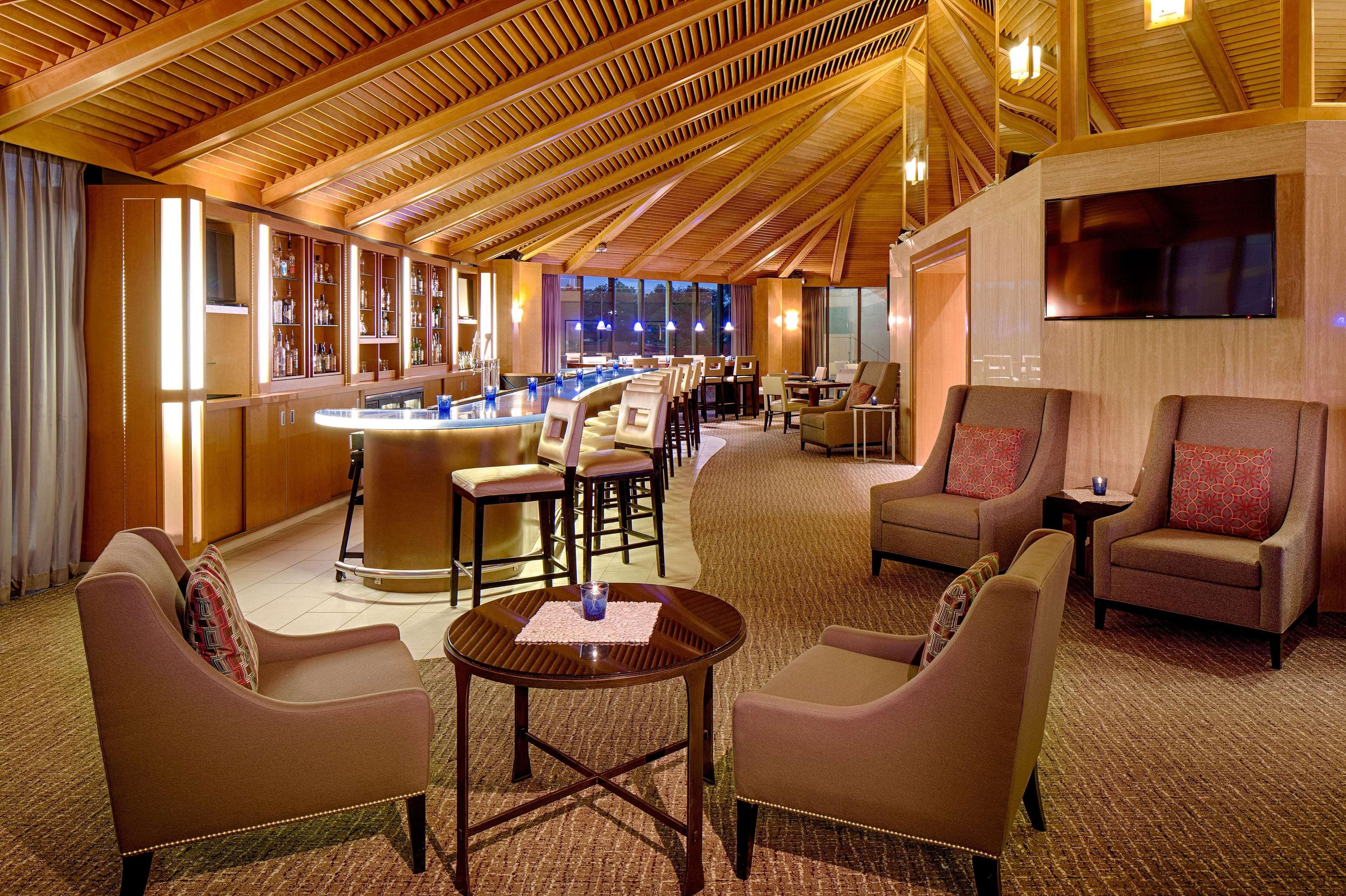 Hotel Doubletree By Hilton Greenway Plaza Houston