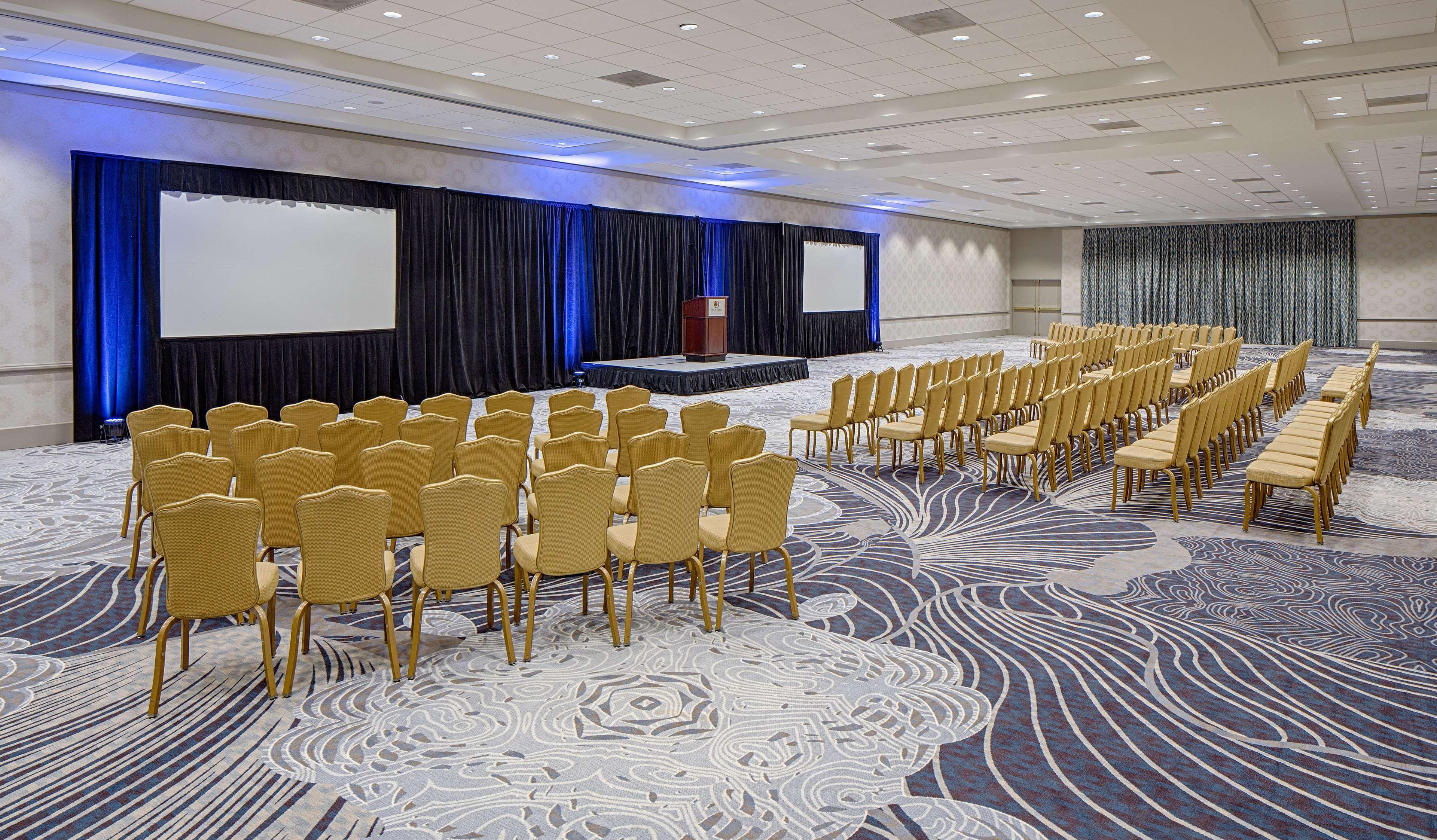 Hotel Doubletree By Hilton Greenway Plaza Houston