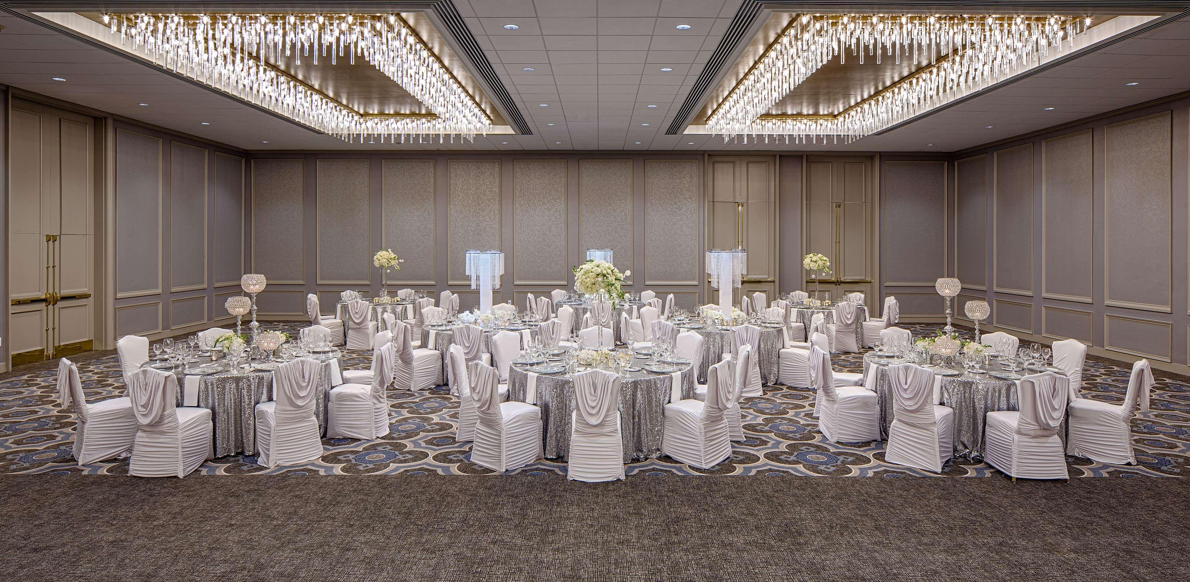 Doubletree By Hilton Greenway Plaza Hotel 4*