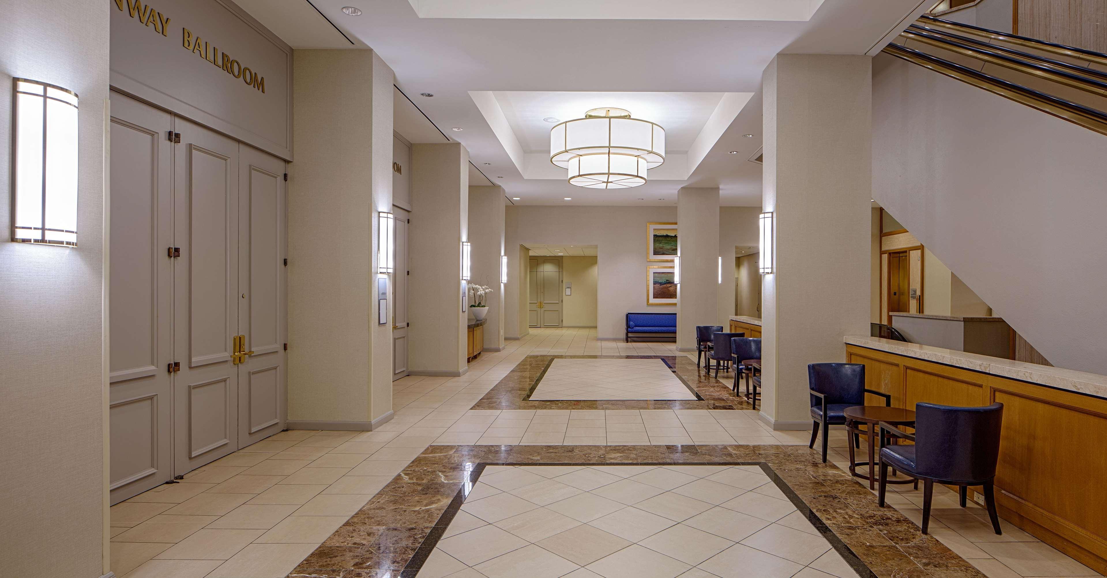 Hotel Doubletree By Hilton Greenway Plaza Houston