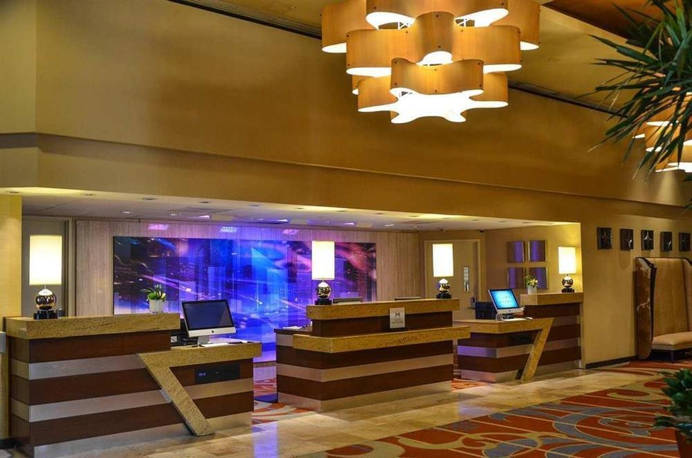Doubletree By Hilton Greenway Plaza 4*