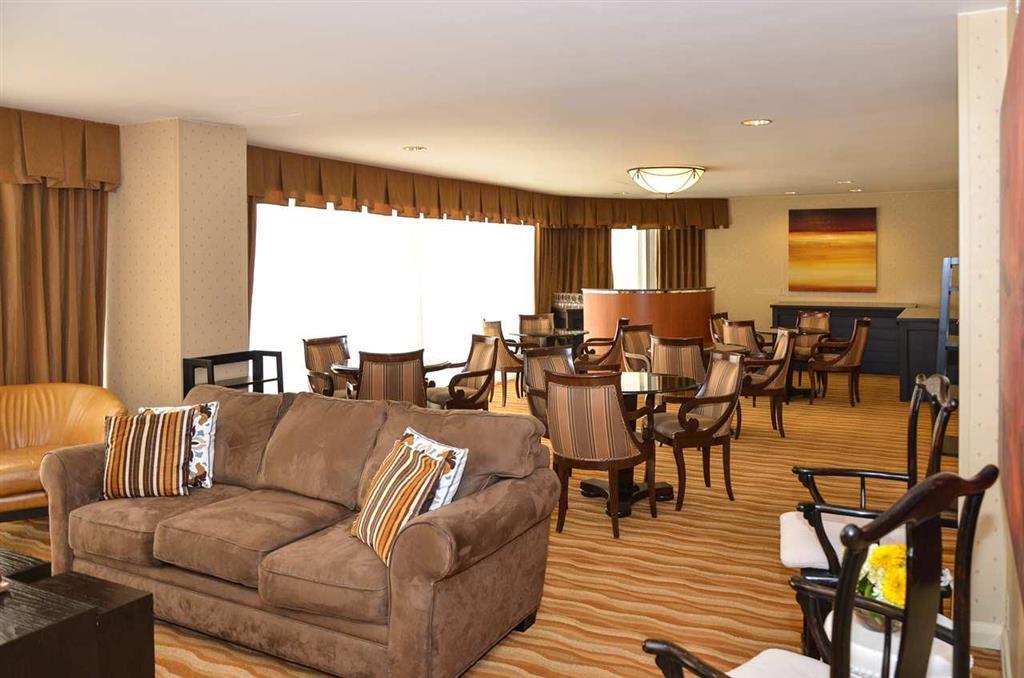 Hotel Doubletree By Hilton Greenway Plaza 4*