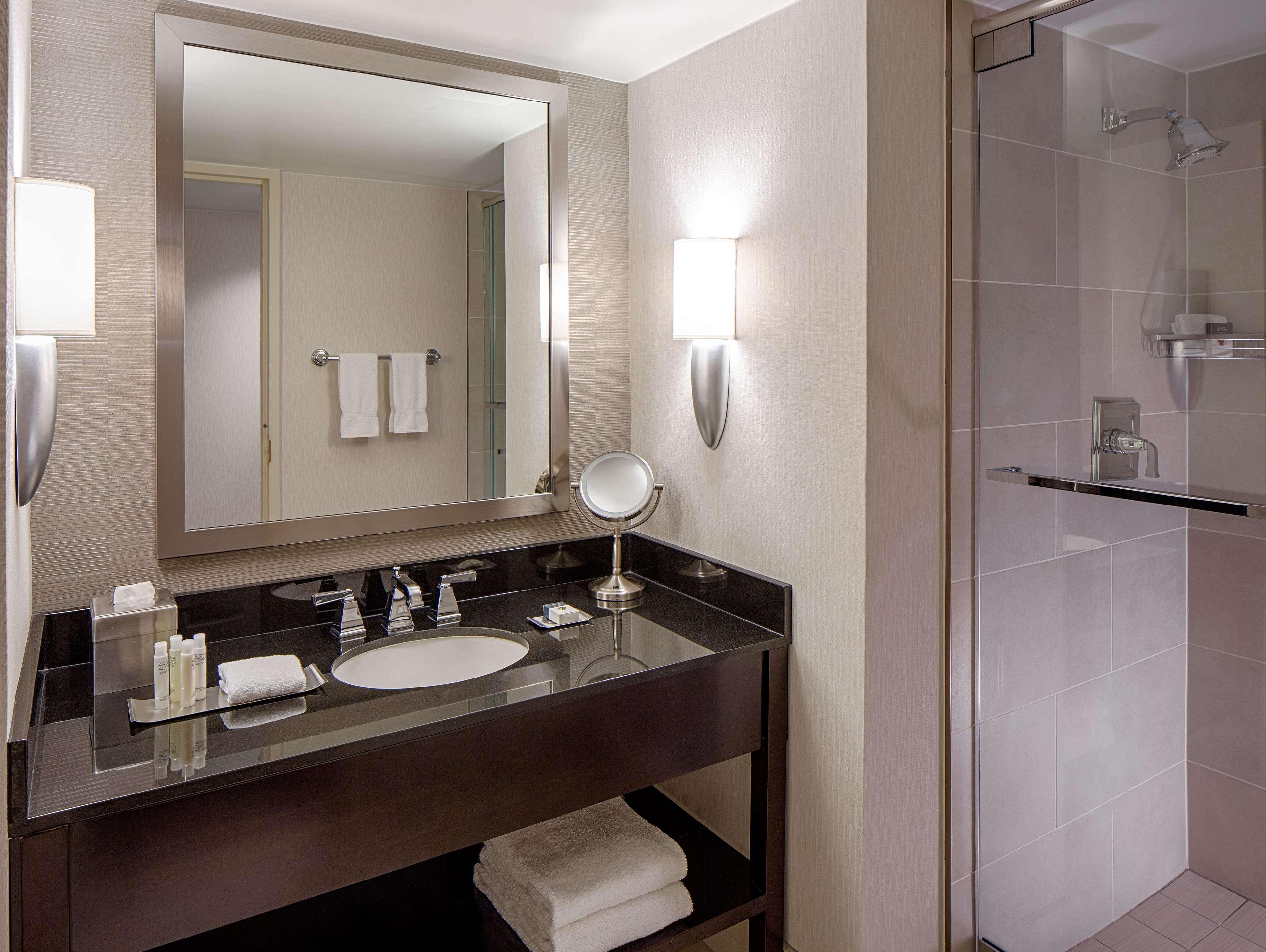 Doubletree By Hilton Greenway Plaza 4* Houston